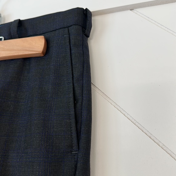 Tallia suit. New! 100% Wool. Jacket size 18, pants size 14 - Picture 10 of 15